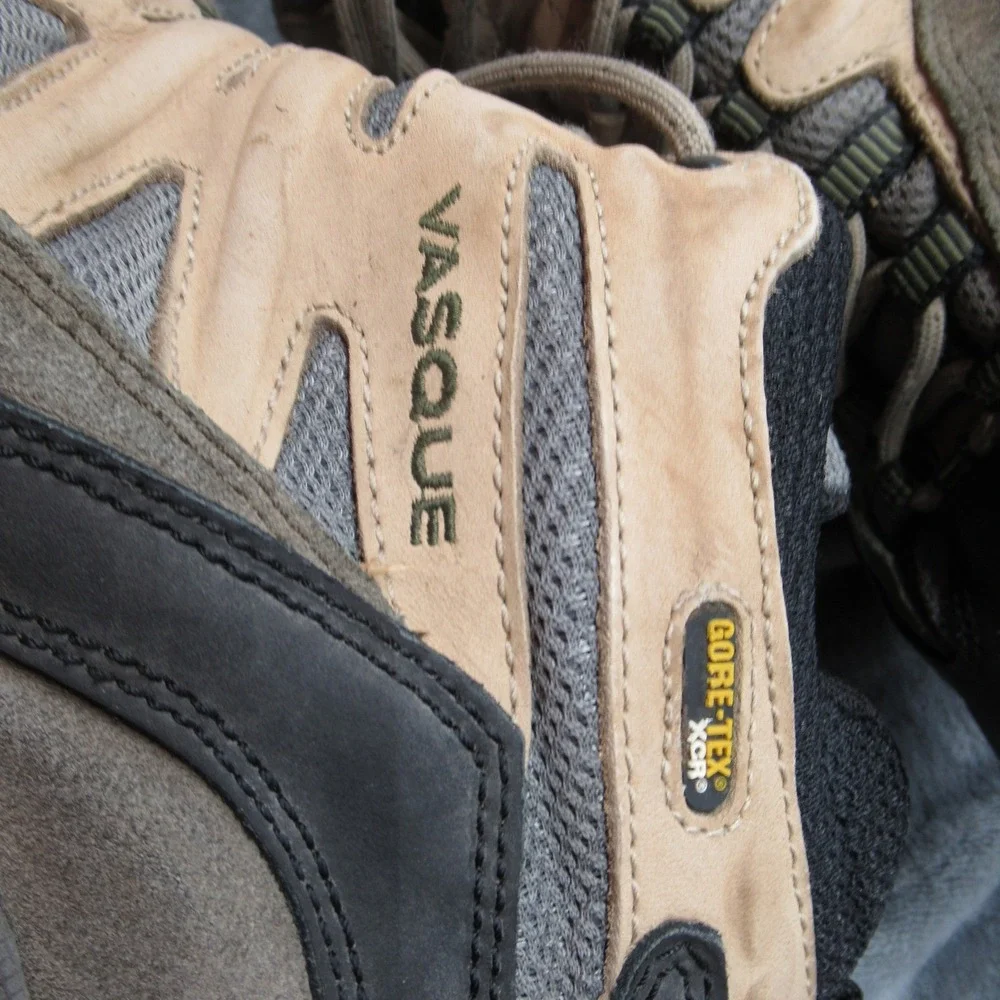 Vasque Stealth GTX Boots Men 14M Hiking Gray XCR GoreTex Waterproof Leather 7388